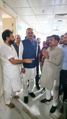 फोटो-18-डिप्टी सीएम से मुलाकात करते स्थानीय भाजपा नेता। स्रोत-स्वयं