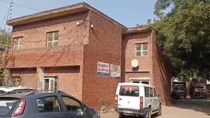 -फोटो 57 : आधुनिक औद्योगिक क्षेत्र में स्थित आबकारी एवं कराधान विभाग का कार्यालय। संवाद