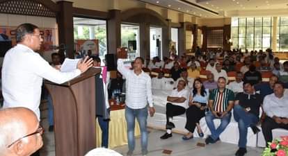 फोटो 75 : गोरैया टूरिस्ट कॉम्प्लेक्स में आयोजित कार्यशाला को संबोधित करते हुए मंत्री राजेश नागर