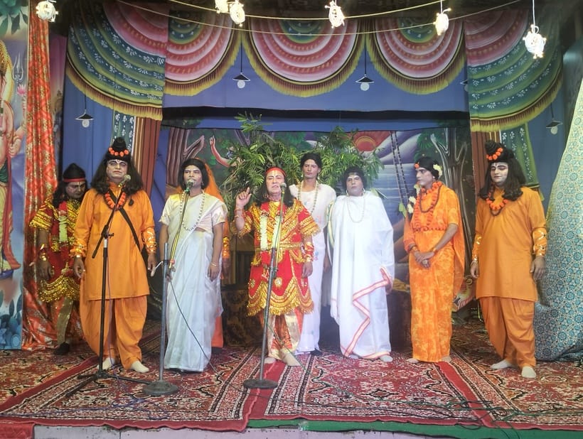 The city of Ayodhya is plunged into mourning after the death of King Dasharatha.