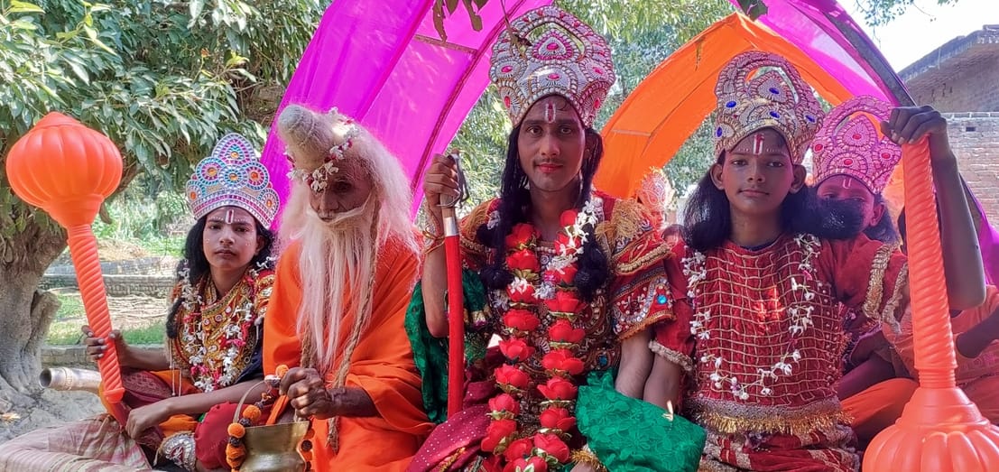 Devotees became emotional after watching the drama of Dasharatha giving up his life in Khirnibagh.