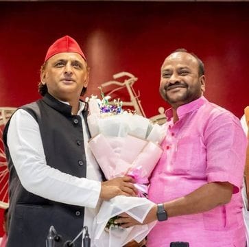 Siddharthnagar News: Political excitement increases with the joining of former MLA in SP