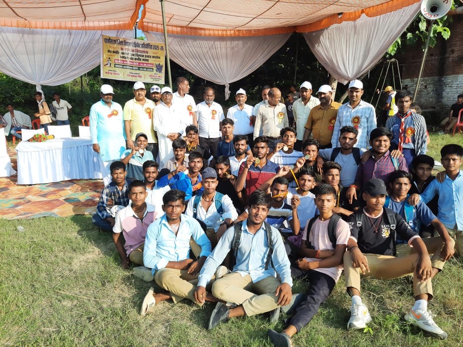 Cricket: Khalilabad team became champion in senior and junior category
