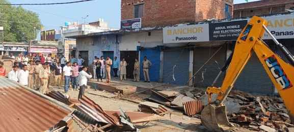 JCB used on encroachment in Oyal, cleared the way