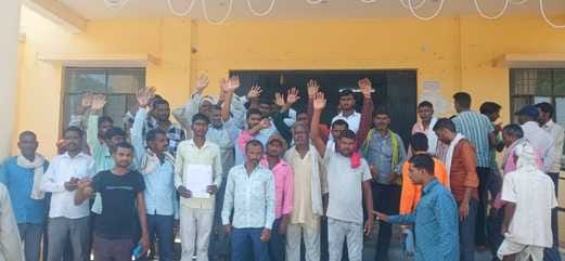 Fed up with two policemen, villagers staged a protest