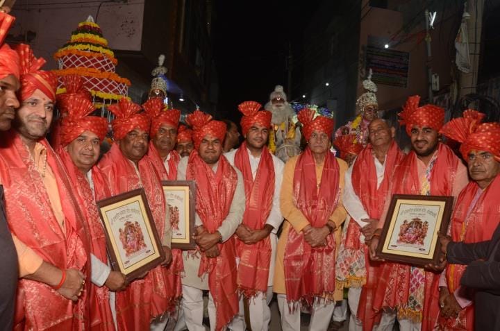 Lord Shri Ram set out to marry Sita.