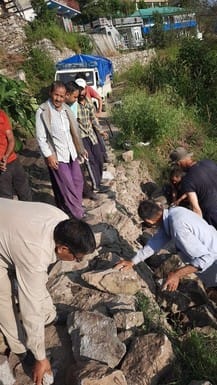 The villagers themselves restored the Shani-Ropadu road by erecting a dam.