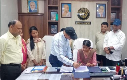 Sanjana became the senior treasury officer and understood the work.