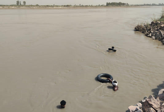 No trace of Rinku who drowned in Yamuna river even on the third day