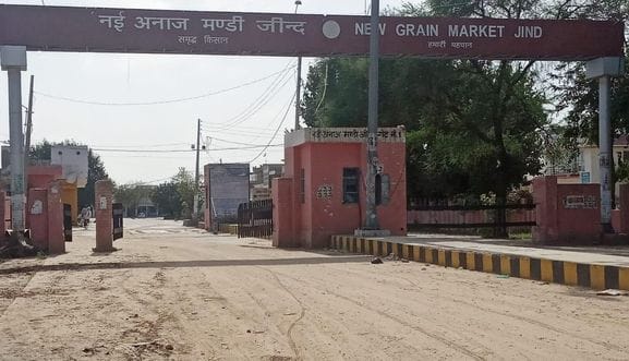 Even after six days of the government's instructions, the procurement did not start
