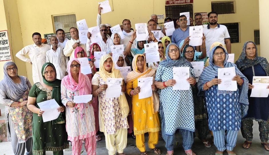 Protest against not being able to vote in his Gram Panchayat