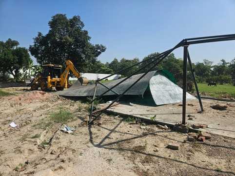 Administration's bulldozer runs on illegal colony