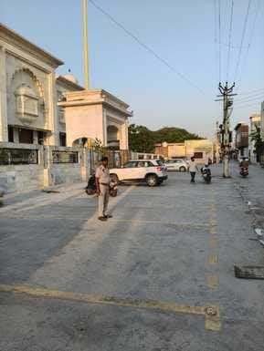 Vehicles parked in front of the Gurudwara were removed.