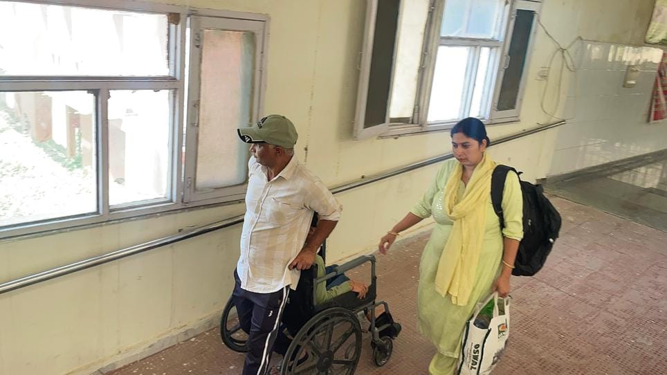 Lack of lift facility in AYUSH University and Hospital