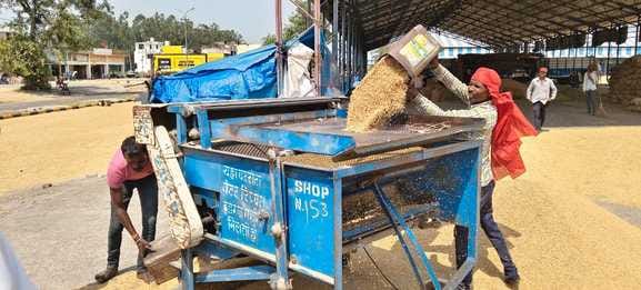 Rice millers stuck to their demands, paddy lifting stalled