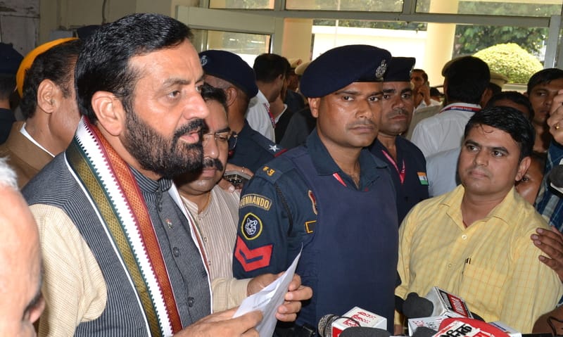 Congress used to give only two rupees cheque to farmers as compensation