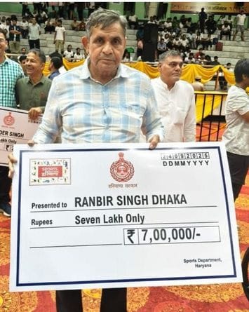 Coach Ranbir Dhaka receives honor from the Chief Minister