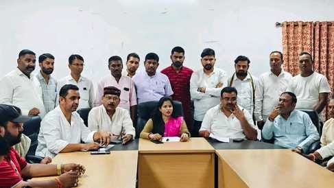 Satna News: In Satna, Congress surrounded BJP leaders over Kailash Vijayvargiya's controversial statement.