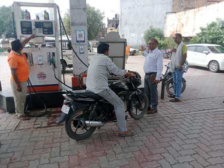 Will pay a fine of five lakhs, but will not wear a helmet
