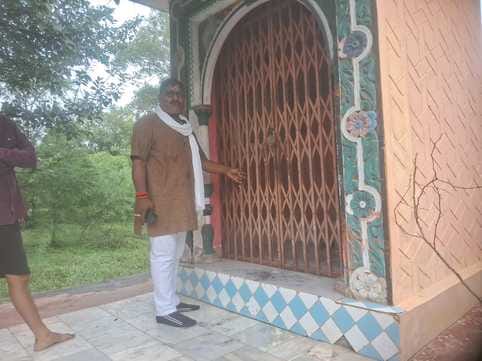 Idols of Ram-Janaki and Laxman stolen from Hanuman temple