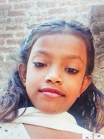 Tractor hits e-rickshaw full of passengers, girl dies, two seriously injured
