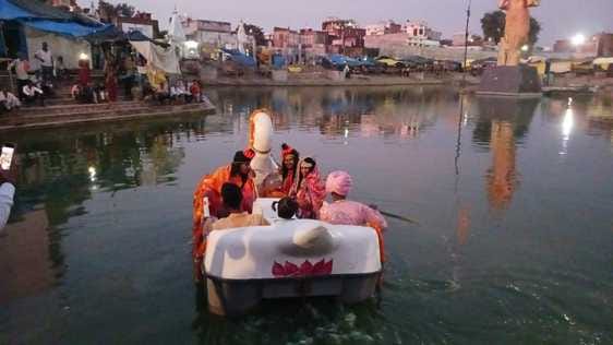Boatman did not come when I asked for the boat, I want to know your secret...