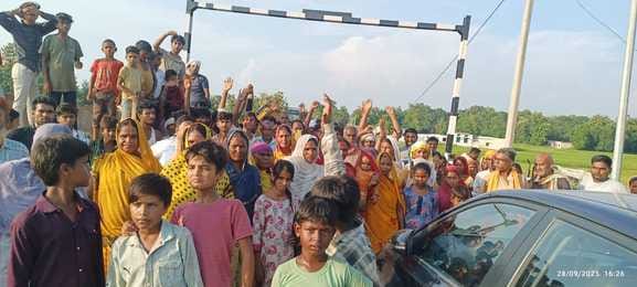 Siddharthnagar News: Uproar over underpass construction... villagers insist on no construction