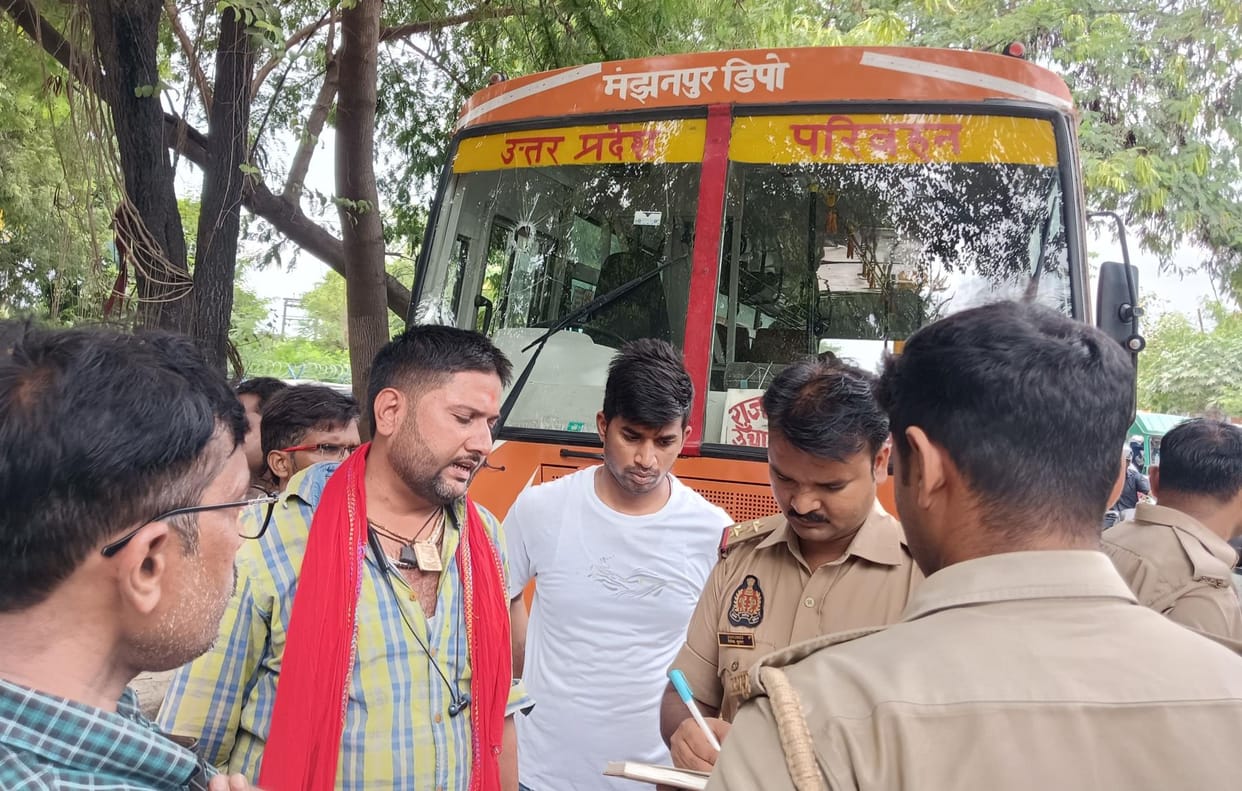 Scooty riding youths pelted stones at a roadways bus, injuring the driver