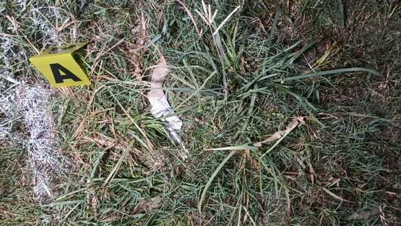 Female police officer shoots robber in encounter, injured
