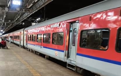 special train will run between Indore and Khadki and Hazrat Nizamuddin