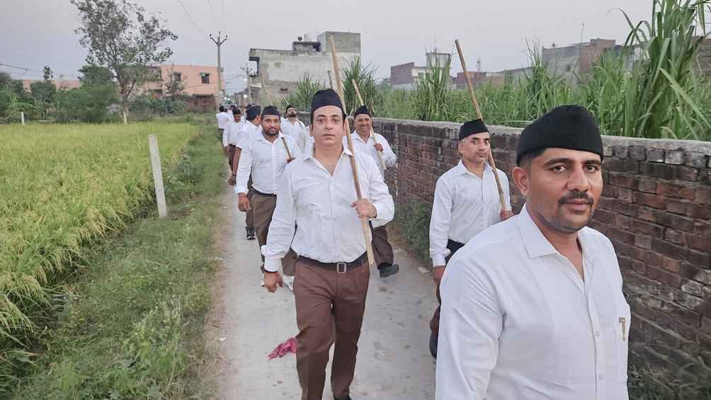 Rashtriya Swayamsevaks organized a procession