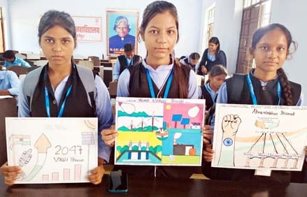 Painting competition held at Vivekananda College