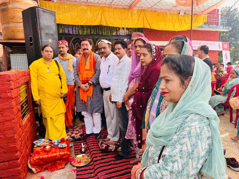 All officers should play their role with honesty: Parmar