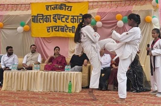 Taekwondo demonstration by girl students for self-defense