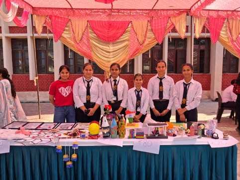 Tikki, Pav Bhaji stalls set up at the Food Fest in Una College