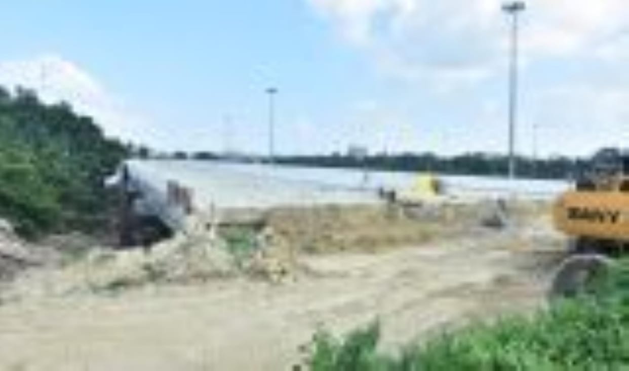 Temple stalls Lucknow green corridor Smriti Vatika intersection design in trouble