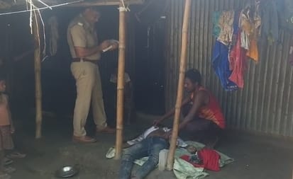 Man Axes Neighbour to Death Over Alleged Affair; 10+ Wounds Found on Victim, Wife Detained