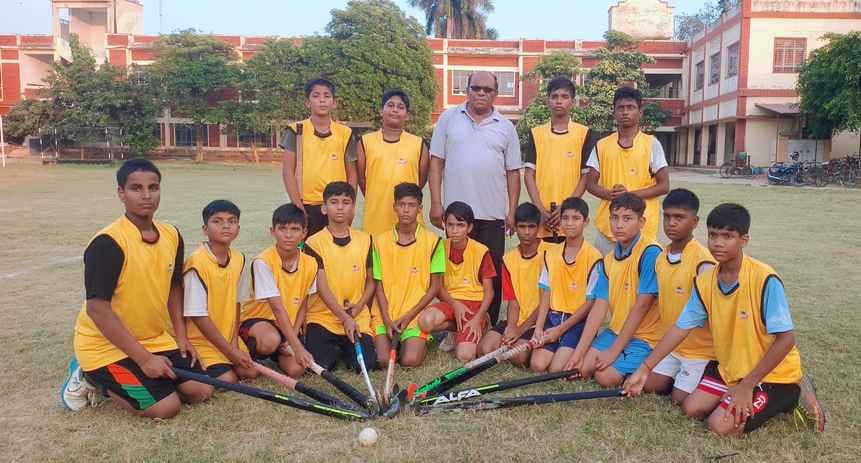SD Yellow defeated SD Red in hockey