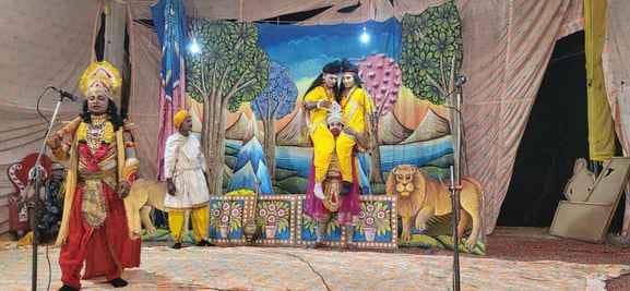 The grand drama of Shurpanakha's severed nose and Sita's abduction was staged.