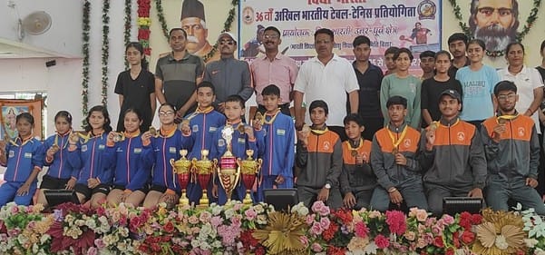 Jyotirmath players won gold medals in the national table tennis competition.