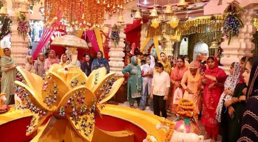 Worship of Maa Katyayani on Shashthi in Maa Bhadrakali temple.