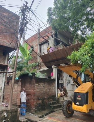 Electricity supply is failing in the humid heat, consumers are facing problems.