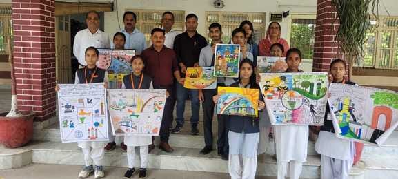 Demonstrated skills in painting competition