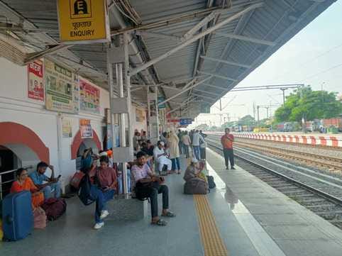 Rail traffic normalised, Intercity Express also resumed