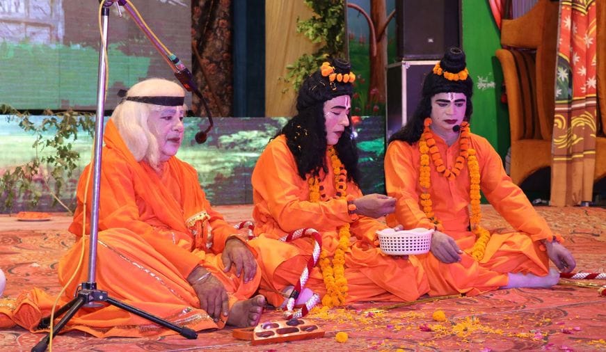 Jatayu narrated the story of Sita's abduction while breathing his last