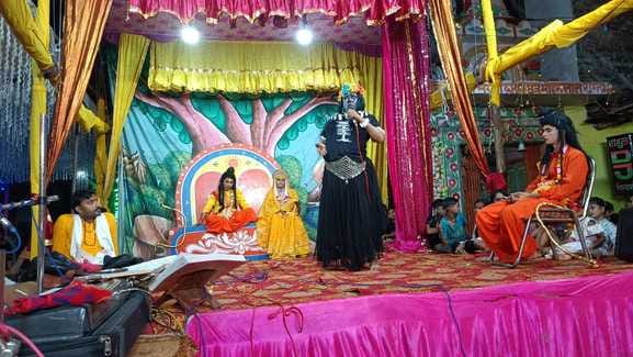 The audience was thrilled to see the abduction of Sita and the killing of Kumbhakaran.