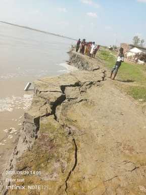 Erosion continues in Palani South, soil has collapsed for several meters