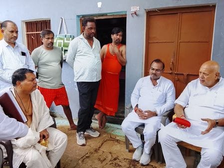 Why is fertilizer kept in buffer, send it to the Centre: Agriculture Minister