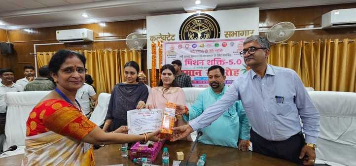 Successful women honored