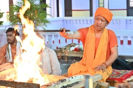 Gorakhpur News: Every body should take a pledge that its city should become clean, modern and self-reliant.